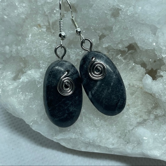 Handmade Oval Stone Earrings! - Picture 2 of 3
